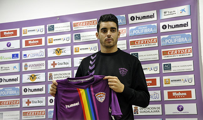 José Vega, en su presentación: Llegar al Dépor es un salto importante en mi carrera