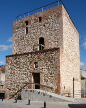 El torre&#243;n del Alam&#237;n, detalle Monumental de enero