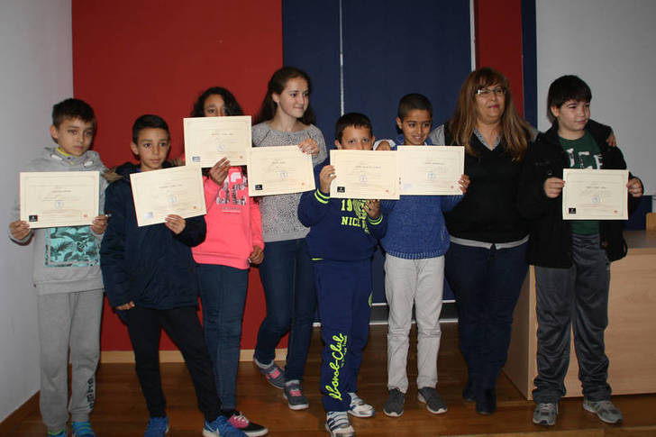 Entregados los premios de los concursos de Cortos y de Calendarios del programa 'De Vuelta a los Libros' de Azuqueca
