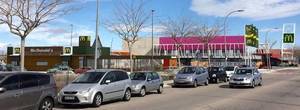 El PP de Azuqueca denuncia que el equipo de gobierno socialista no ha tratado por igual a la multinacional McDonald´s que al pequeño comercio