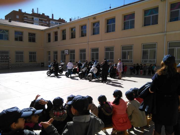 Primer jornada Deporvial en el Rufino Blanco con la colaboración de Policía Local