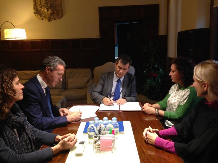 El Ayuntamiento de Guadalajara renueva el convenio con la UNED para el mantenimiento del Servicio de Psicología Aplicada