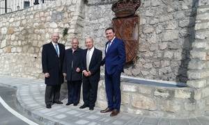 El alcalde de Jadraque y el diputado de Bienestar Social acompañan a los Jubilados en la fiesta de su Patrón