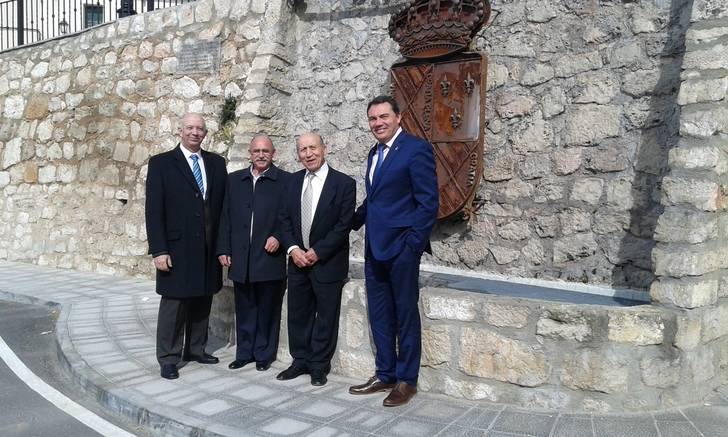 El alcalde de Jadraque y el diputado de Bienestar Social acompañan a los Jubilados en la fiesta de su Patrón