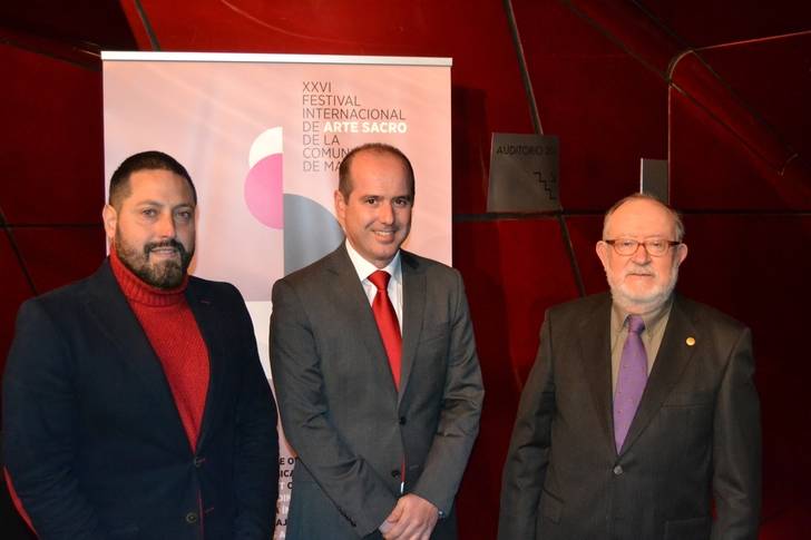 Alberto Rojo acompaña a Jesús Villa-Rojo en el estreno de Cantiga contra fortuna, inspirada el Libro del Buen Amor
