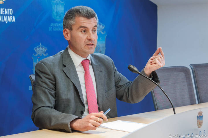 Esteban: Es lamentable que Daniel Jiménez haya abandonado este viernes la Comisión de Transparencia