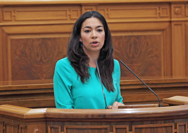 Alonso denuncia la eliminación de la libertad de elección de centro escolar impulsada por el cínico de Page