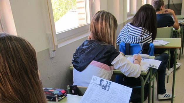 STE-CLM llamará a la objeción de las familias ante el anuncio de la Consejera de que la reválida será en mayo