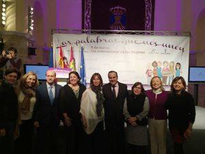 Cifuentes celebra el acto institucional del Día de la Mujer
