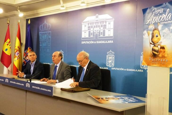 Latre: Con la Feria Apícola, la Diputación apoya a los apicultores y a nuestro medio rural y sus posibilidades