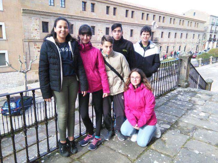 El CIJ La Salamandra promueve un 'Espacio joven en la radio'