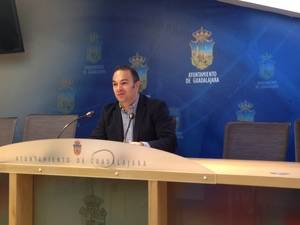 La sustitución de las farolas por otras de tecnología LED, a punto de concluir