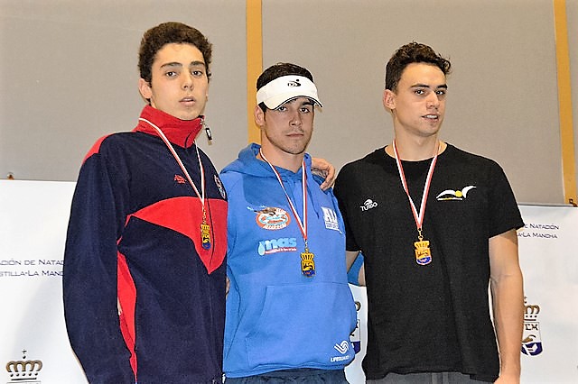 LLuvia de medallas en los regionales de natación para los Alcarreños