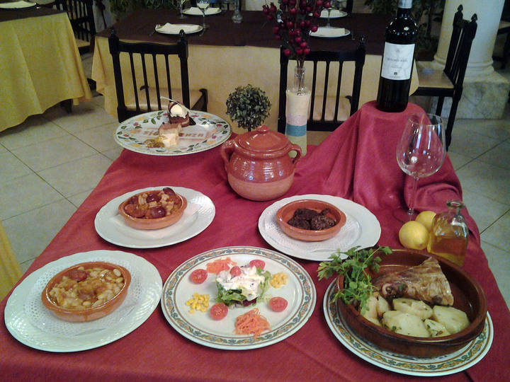 Gran éxito de público en el inicio de las 'I Jornadas de la Cocina Seguntina'