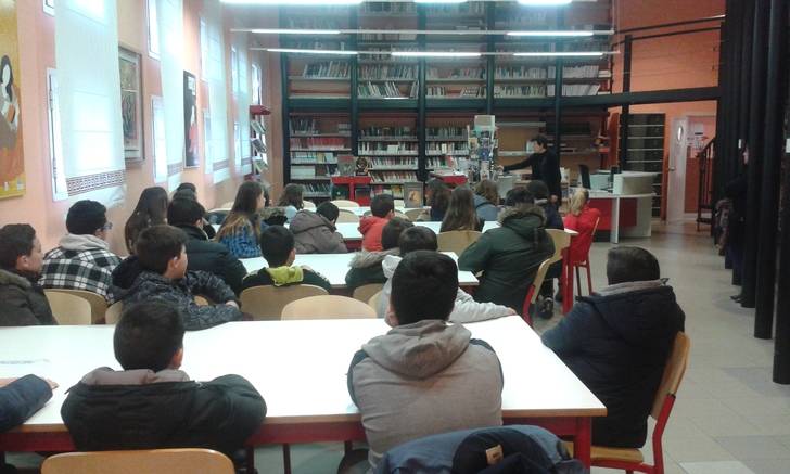 Los alumnos de 1º ESO del IES de Alovera participan en el programa de formación de usuarios de la biblioteca