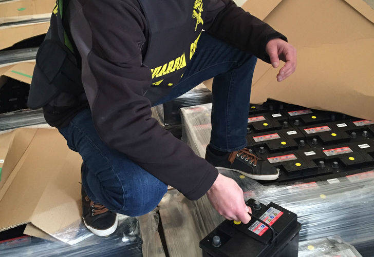 Desarticulan a un grupo organizado que escondía su botín en una nave industrial de El Casar