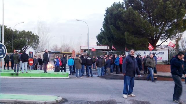 Los trabajadores de Heliocolor irán la huelga indefinida a partir del 22 de abril