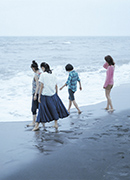 Nuestra hermana pequeña