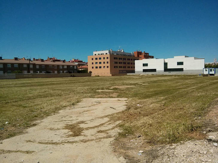 El Ayuntamiento de Azuqueca recuerda a los propietarios de parcelas que deben mantenerlas limpias de vegetación