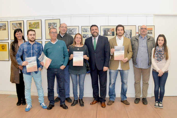 'Revisión de retaguardia', de Lucía Raso, gana el XVI Concurso Internacional de Fotografía Apícola de Azuqueca