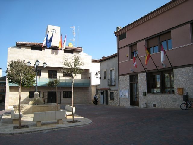 El PP de Yebes denuncia que no fue invitado a la reunión del convenio colectivo de los funcionarios y que Cócera empieza la casa por el tejado