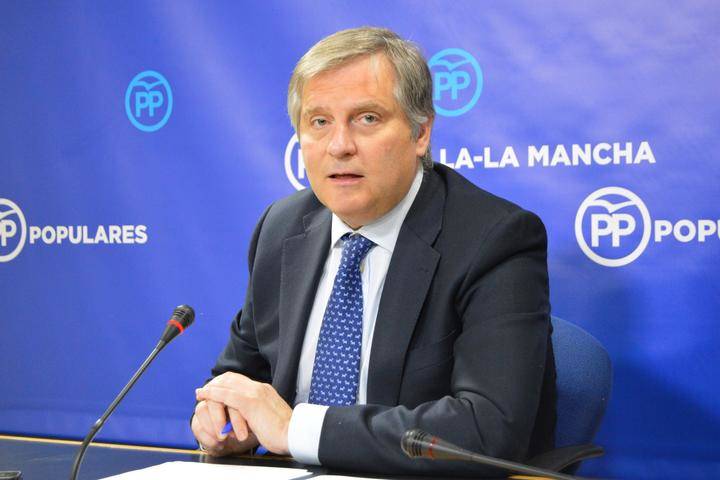 Cañizares denuncia que Page intente lavar su imagen de incumplidor con un acto propagandístico pagado con dinero público