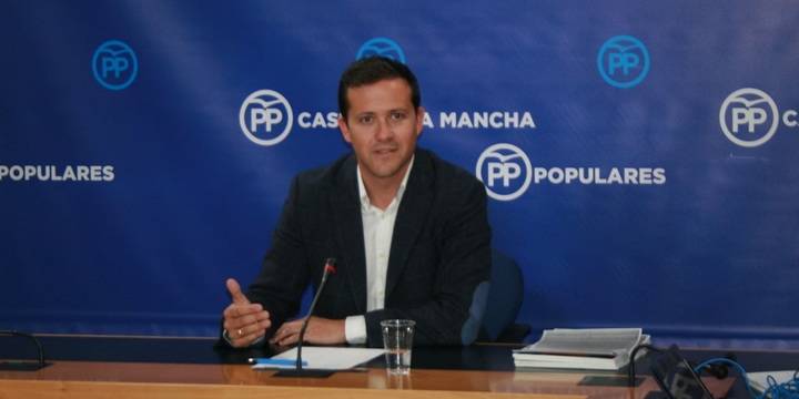 Velázquez: El pasado Pleno fue el primero de la historia en las Cortes en el que se levanta la sesión sin haber finalizado la votación