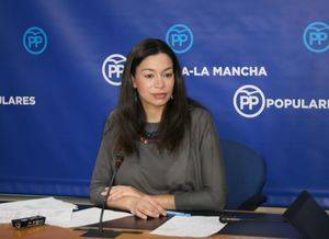 El PP critica que los dos diputados regionales de Podemos están arrodillados ante Page y vendidos a los intereses del PSOE por un plato de lentejas y algo más