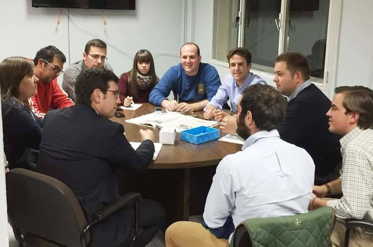 Lucas Castillo trasmite su decepción a los miembros de Nuevas Generaciones tras conocer las medidas de Page relacionadas con la Universidad