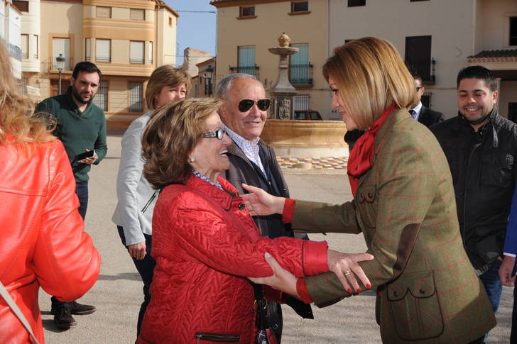 Cospedal lamenta que los agricultores y ganaderos se vean perjudicados por el mal funcionamiento de la administración regional