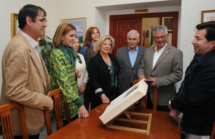 Cospedal asegura que el PP va a seguir luchando por el desarrollo de la agricultura ecológica y del medio rural