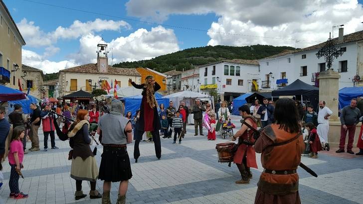 Éxito total de la III Feria Medieval de Pareja con más de 4.000 visitantes