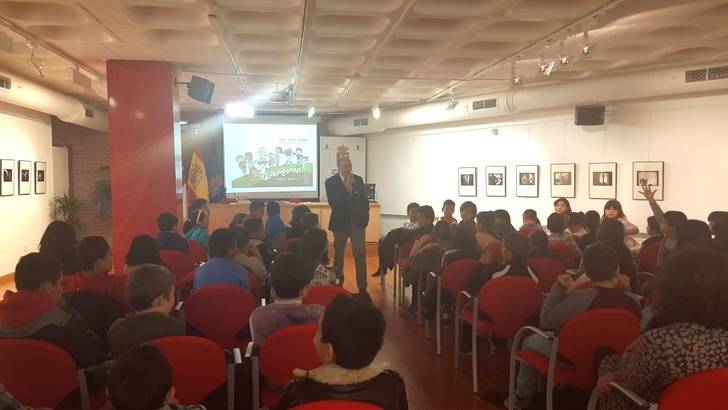 Casi 200 alumnos participan en la lectura comentada del libro ‘Guadalajara para niños’ organizada por la Diputación