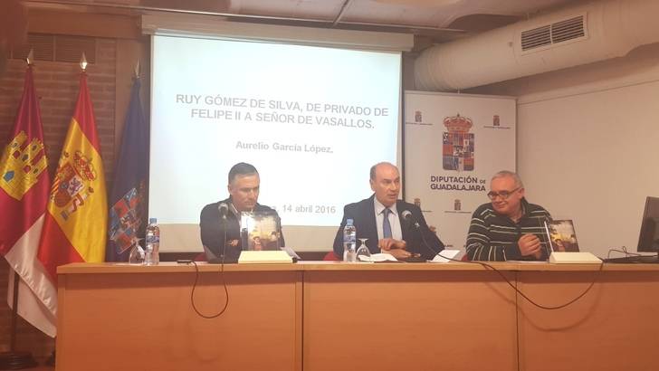 Latre asiste a la presentación del libro sobre Ruy Gómez de Silva