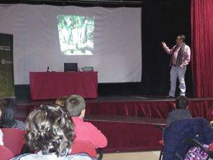 Los centros educativos de Alovera participan en las conferencias did&#225;cticas sobre fauna y medio ambiente de La Campi&#241;a