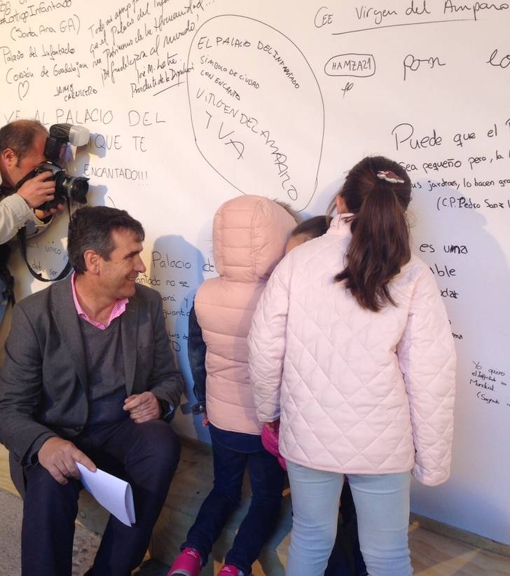 Guadalajara se vuelca con el Palacio del Infantado en La Noche de los Sentidos