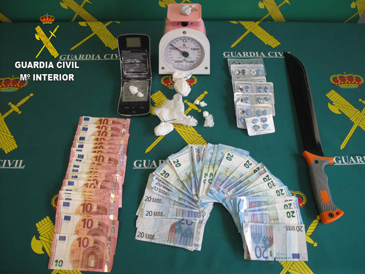 Detienen a cuatro personas por tráfico de drogas en Marchamalo