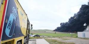 Arde el cementerio de neumáticos más grande de Europa, situado entre Seseña y Valdemoro
