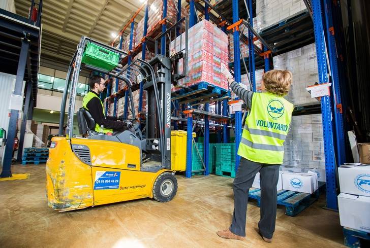 62 oficinas de CaixaBank en Guadalajara se movilizan para facilitar el consumo de leche a familias desfavorecidas