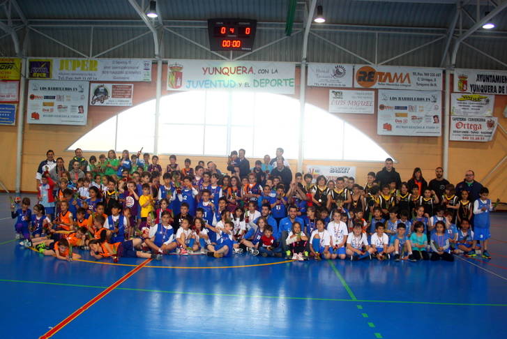 Unos 200 participantes despidieron la IV Liga Benjamín 'Dama de la Campiña