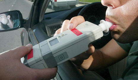 Dos detenidos por beber más de la cuenta y conducir por las calles de Guadalajara