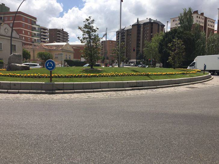 25.646 flores de primavera adornan ya diferentes espacios de la ciudad