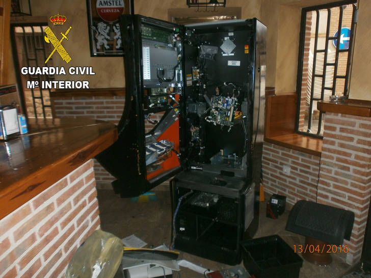 Detienen a una persona en El Casar por robar en tres establecimientos hosteleros de la localidad