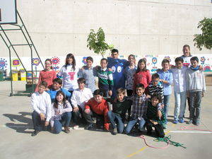 El equipo del Aula Hospitalaria del Hospital acerca a estudiantes de Primaria un proyecto sobre Vida Sana para Tod@s
