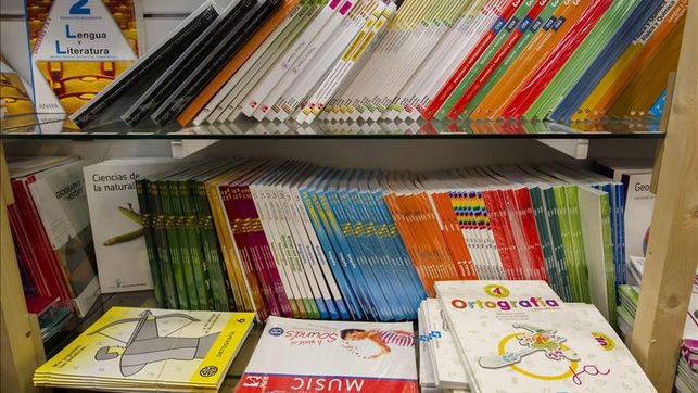 Este jueves se abre el plazo para solicitar ayudas al uso de libros de texto