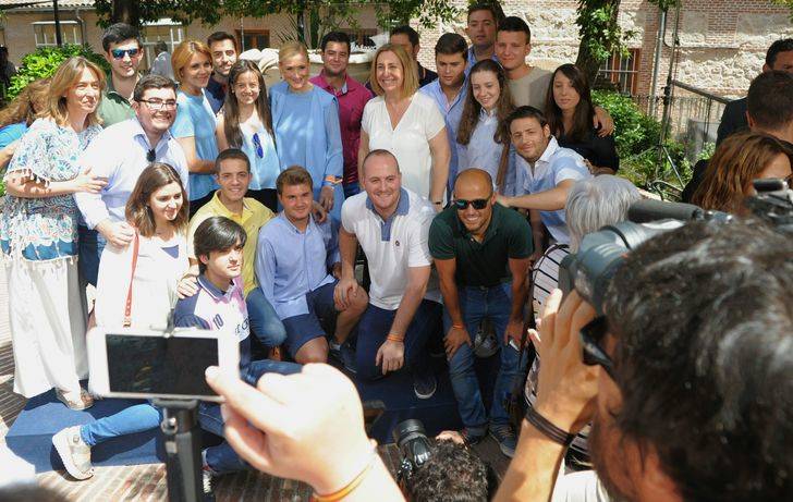 Cospedal destaca que el PP ha garantizado la sociedad del bienestar en toda España después de los recortes y la ruina que dejó el PSOE