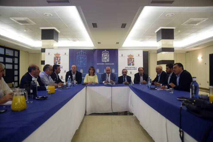 Latre: “La Diputación de Guadalajara es de las más inversoras, transparentes y comprometidas con las necesidades de los pueblos”
