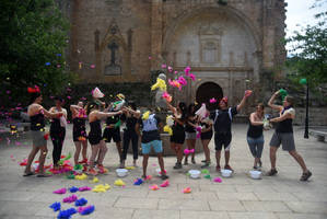 Fin de etapa en Pastrana con visita turística y actuación de la Asociación Damas y Caballeros