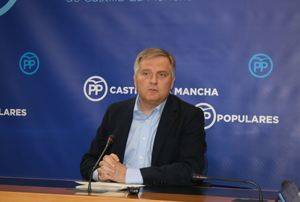 Cañizares destaca los resultados cosechados por el PP en la región, frente al fracaso de Page, que hace que el PSOE toque cada vez un suelo más bajo