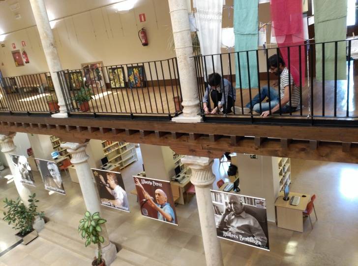 Una exposición en la Biblioteca propone un recorrido por el Maratón de Cuentos desde 1992